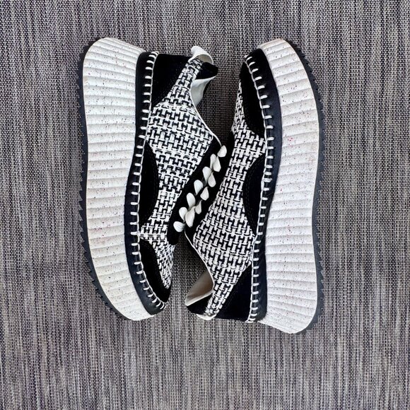 Universal Threads Persephone Platform Sneakers Womens Size 7 Black White Woven - Picture 5 of 12